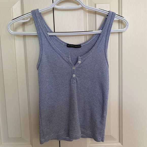 Brandy Melville Tops - Brandy Melville Tanktop